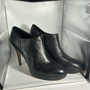 Elegant Black Leather Women's Heels